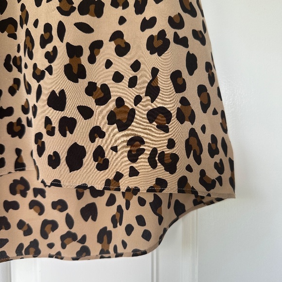 J. Crew Leopard Print 100% Silk Flutter Sleeve Top - Picture 8 of 9